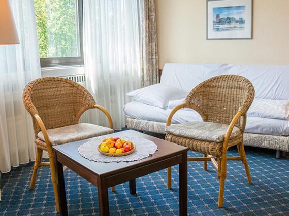 Hotel Helgoland Hamburg-Harburg Buitenkant foto